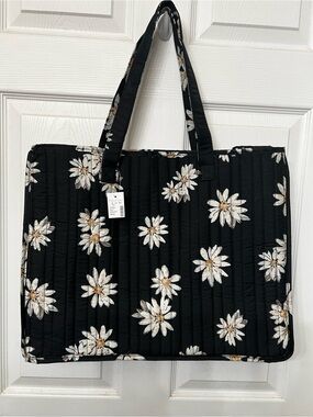 Black Daisy Quilted Tote Bag - Women